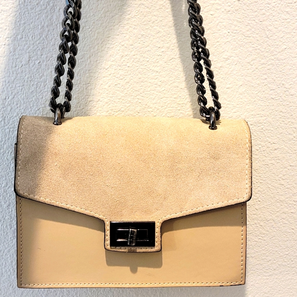 Made In Italy, Cream Chain Shoulder Bag,by Borse In Pelle,exelent Condition.
